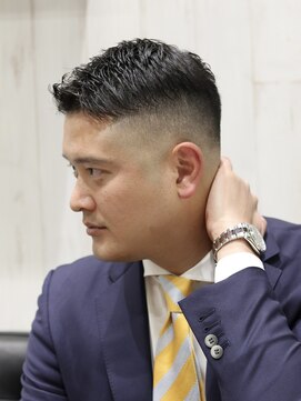 ヨシザワインク プレミアム 横浜 桜木町店(YOSHIZAWA Inc. PREMIUM) ハイフェード男気フレッシュマンシゴデキ営業マンスキンフェード