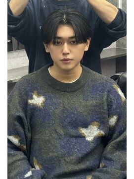 メンズサロン スライバイリアオオサカ(Sly By Ria OSAKA) センターパート/ウルフヘア/毛流れ【梅田/大阪】