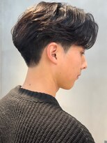 ニコ トウキョウ ロジック(nico TOKYO Logic)&nbsp;センターパートニュアンスパーマ曲がる縮毛矯正