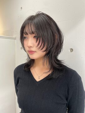 シーン(seen) 【ハッシュカット】ロングウルフレイヤーカット中性ウルフ