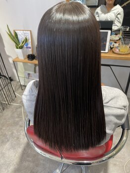 ホットスポット 小野田店(HOT SPOT)の写真/広がるクセ毛にさよなら！ダメージレスで叶える、やわらかなストレートヘア。髪質改善で理想の質感を♪