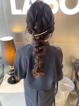 ラボー ノースプラザ店(LA'BO) 【結婚式・成人式・卒業式】少し太めに/編みおろしヘア