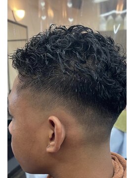 エックス 淵野辺(EX) ハードパーマ×スキンフェード