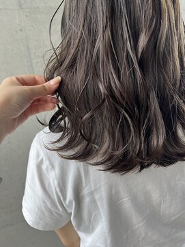 アチーブ ヘア デザイン(achieve hair design) 透明感くすみグレージュカラー 毛先カーリーロング