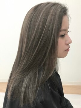 ヨロ 上野(YOLO) ハイライトカラーミルクティーベージュケアブリーチダブルカラー