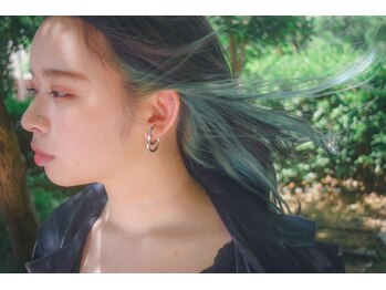 ディスアンドザット あびこ店(THIS&THAT)の写真/ブリーチに特化したスタイリスト在籍☆☆ポイントカラーや?10歳 白髪ぼかしハイライトが人気！