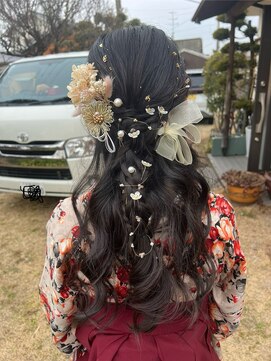 ヘアーアンドメイク きゃら(Hair&Make chara) ハーフアップ