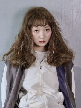 スエシカ(hair&foliage suecica) オリーブベージュ