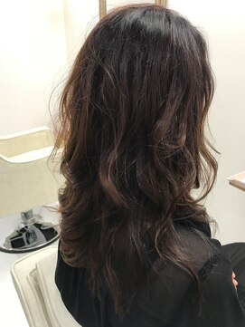 ヘアーアンドメイク ドレス(DRESS) エアリーヘアーのグラデーションカラー