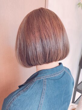 ヘアーサロン ブラン(Hair Salon Blanc) 前下がりボブで大人かわいく☆