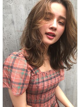 リマ(RIMA) 【RIMA】 外国人風☆クセ毛風なラフカール×こなれセミディ