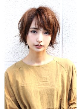 レウナ 外苑前(Reuna) 大人可愛い束感ショート　黒髪アッシュ　２０代３０代４０代