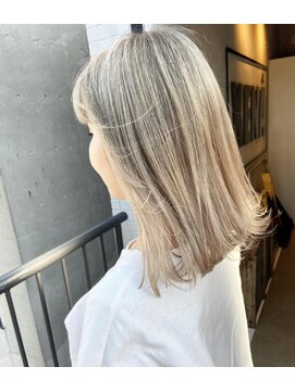 ジーナ(XENA) ハイベージュ