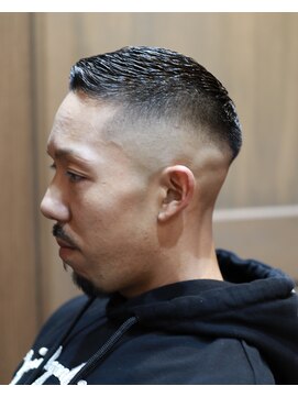 バーバーショップ スバル(BARBERSHOP SUBARU) ＜理容室＞＜バーバー＞濡れパンアイロンパーマスキンフェード