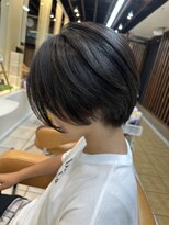 クオリス 上板橋店(QUALIS)&nbsp;10代20代人気レディースショートボブハンサムショートスタイル