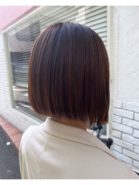 アマレット(Amaretto) 【モカブラウン×ぱつっとボブ】