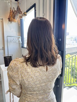 ロカ 表参道(loka) オリーブベージュ/セミディ[表参道/ブリーチ/ハイライト]Mai