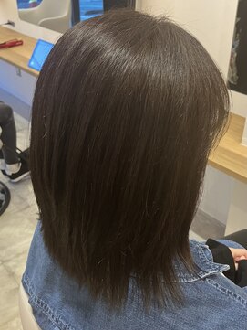 エム(emu) 髪質改善30代40代50代/似合わせ大人可愛い叶えます/ミディアム