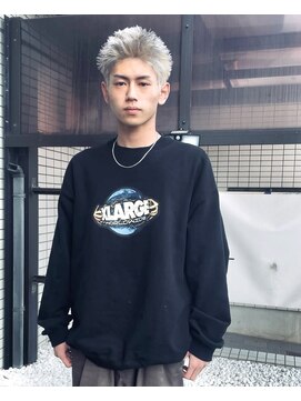 ミュール(meulu-) ホワイト/ボックススパイキーショート