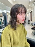 ニュアンスウェーブパーマミディアムレイヤーカット透明感カラー
