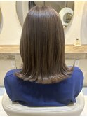 透け感グレージュ