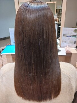 クララ ヒタチナカ(CLALA Hitachinaka) カット・カラー・酸熱トリートメント