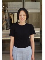 マレ(MARAIS)&nbsp;センターパートのコンパクトボブ