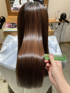 髪質改善専門店クリスプ プラチナストレートエステ