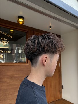 ミオ リベル(Mio'' LIBER) アップバングショート