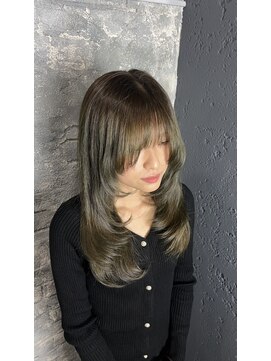 プライズ 所沢プロぺ通り店(prize) レイヤーカット オリーブベージュ 所沢