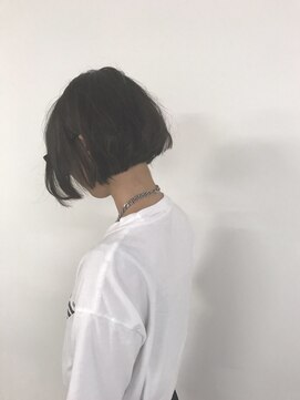 ジジ プラス デザイン(GIGI＋design) ショートボブ