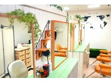 ヘアースペース 練馬店(hair space COCO)の雰囲気（店内は手作り感溢れすぎるレトロ北欧風【練馬】ねりま,Nerima）