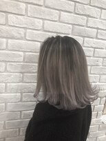 フェニーチェ オン ザ ビーチ(FENICE on the beach)&nbsp;バレイヤージュ×グレージュ