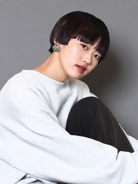 ゴーズゴー 吉祥寺(e)店(go s go) 【吉祥寺駅】ボブ モード ぱっつん前髪 オン眉 ブリーチカラー