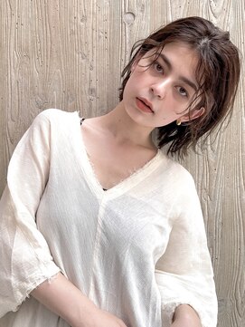 ザセクター(the sector) 前髪パーマ耳かけボブ