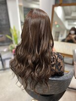 フツーロ 栄(FUTURO) プルエクステ