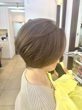 ヘアアーク(HAIR arc) 前下がりひし形ショートボブ#ミルクティーベージュ#大人かわいい