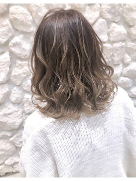 モアナ バイ ヘッドライト大宮店(Moana by HEADLIGHT) Moana【大宮】#ハイライト#バレイヤージュ#ベージュ#ブリーチ