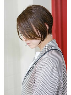 ルーシー ヘアデザインワークス(Lucy Hair Design Works) サロンワーク×前下がりショート