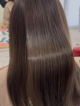 レヴィア(REVIA) 髪質改善トリートメント前髪カット