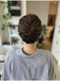 涼しげで上品なシニヨンスタイル