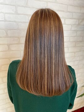 ビスイル 秋葉原店(Vis ill) ハイトーンカラーウルフハッシュレイヤーパーマグレージュ