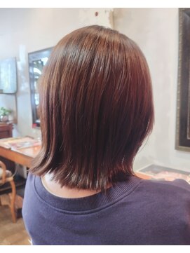 オーガニックカラー/艶髪ミディアム/切りっぱなし外ハネ