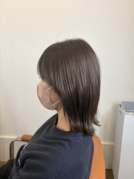 リノアプラス(Linoa+) 大人女性向けくびれミディアムレイヤー