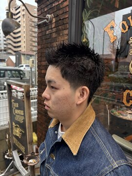 フォーコーナーズ(Four Corners) スキンフェードツーブロック刈り上げジェットモヒカンマンバン