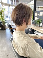 ジーニー 横浜(giinii)&nbsp;giinii_渋谷_大人美人_クールショート_シアベージュ