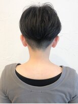 ウィロー(WILLOW)&nbsp;【WILLOW京橋】刈上げ+インナーカラーショート(井下貴史)