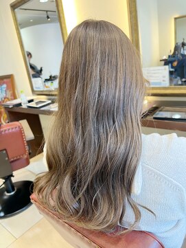 アリーナ 船橋日大前店(arena) ロングヘアーｘハイライトｘミルクティーベージュ