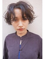 コス(kos)&nbsp;セミドライな束感ショート