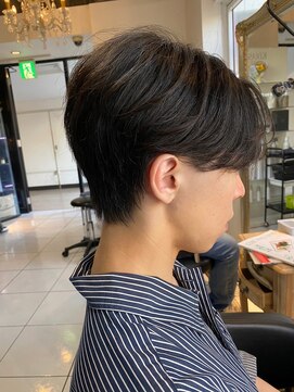 アイズ 海老名(AIZU) ナチュラルセンターパート　ニュアンスパーマ　カルマパーマ